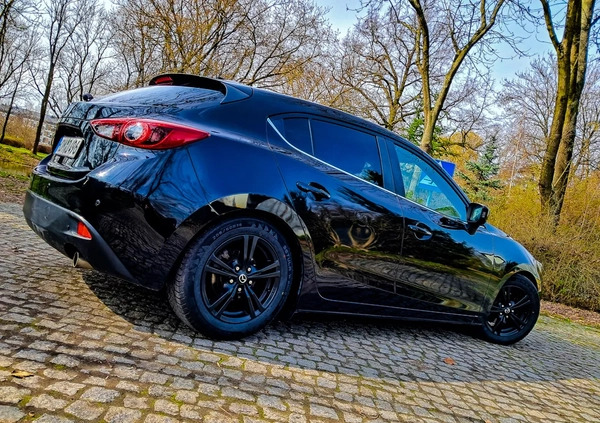 Mazda 3 cena 47700 przebieg: 169000, rok produkcji 2014 z Poznań małe 56